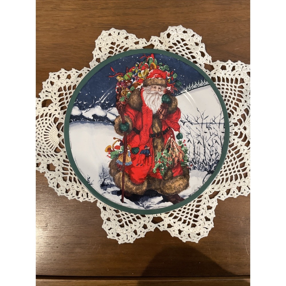 ROYAL NORFOLK Signed Mary Parker , Santa Claus Christmas Night DISPLAY PLATE 8"